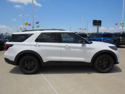 Star White 2026 Ford Explorer Tremor
