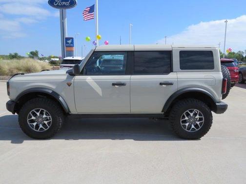 Beige 2025 Ford Bronco Badlands