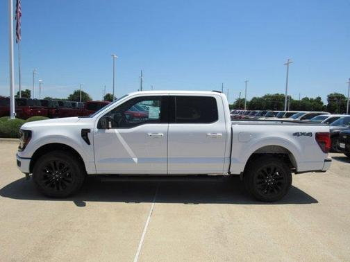 Oxford White 2026 Ford F-150 XLT