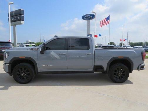 2024 GMC Sierra 2500 AT4