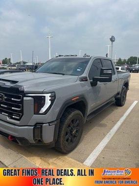 2024 GMC Sierra 2500 AT4