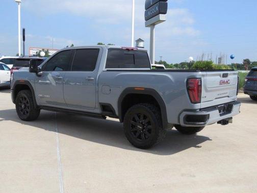 2024 GMC Sierra 2500 AT4