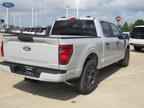 Avalanche 2026 Ford F-150 STX