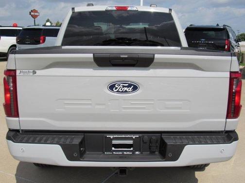 Avalanche 2026 Ford F-150 STX