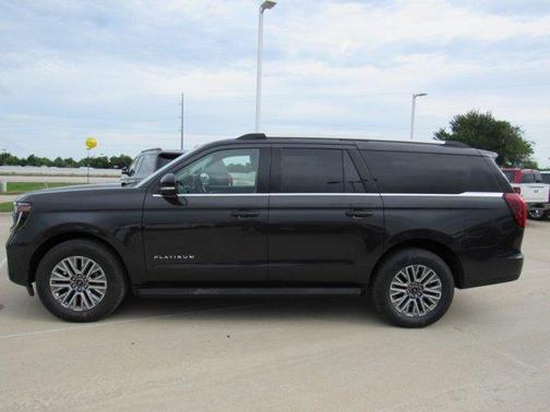 Dark Matter Gray Metallic 2026 Ford Expedition Max Platinum