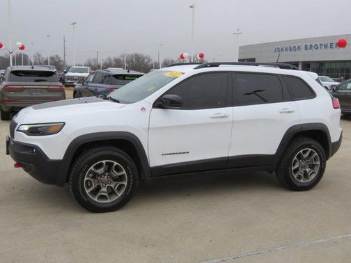 2022 Jeep Cherokee Trailhawk