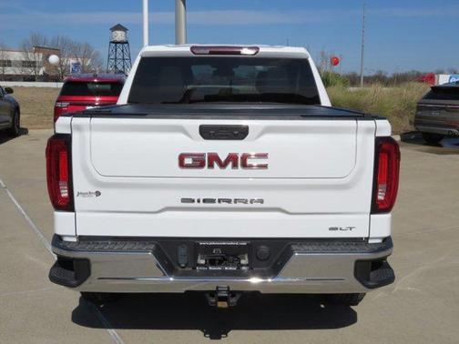 2022 GMC Sierra 1500 SLT