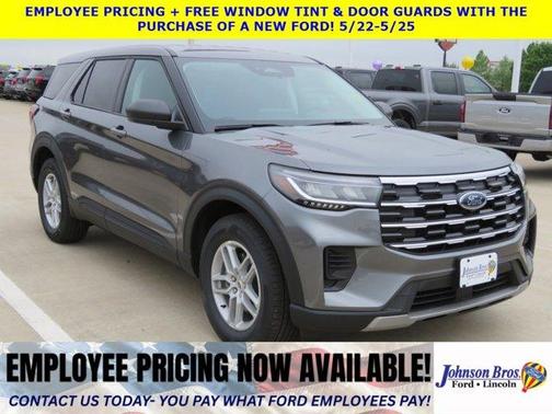 Carbonized Gray Metallic 2026 Ford Explorer Active