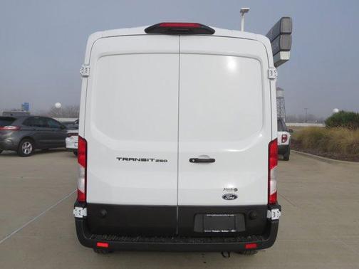 2026 Ford Transit-250 148 WB Medium Roof Cargo