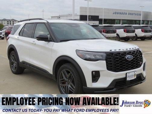 Star White 2026 Ford Explorer ST