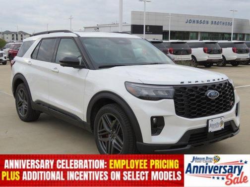 Star White 2026 Ford Explorer ST
