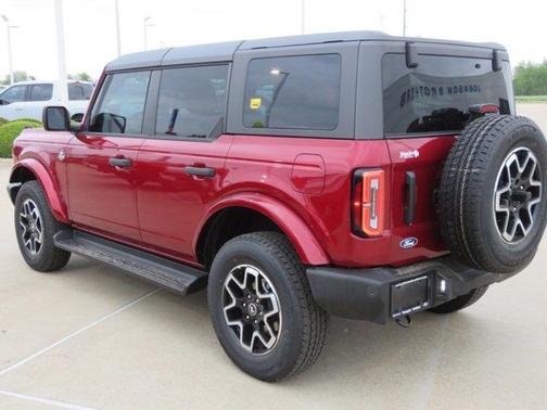 Ruby Red Metallic 2026 Ford Bronco Outer Banks