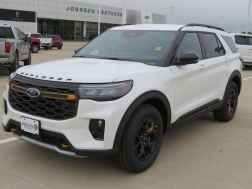 Star White 2026 Ford Explorer Tremor