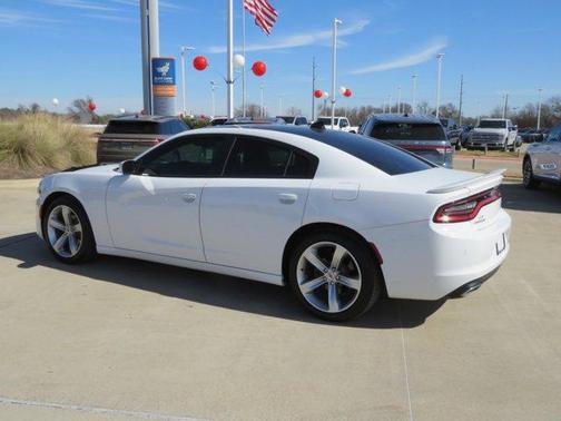 2018 Dodge Charger SXT Plus