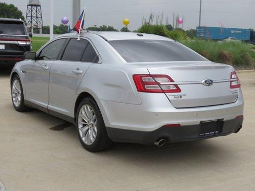 2018 Ford Taurus Limited