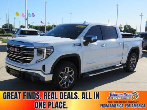 2022 GMC Sierra 1500 SLT