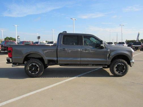 Carbonized Gray 2027 Ford F-250 Lariat