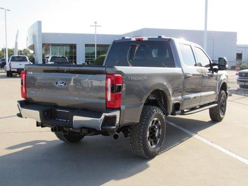 Carbonized Gray 2027 Ford F-250 Lariat