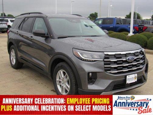Carbonized Gray Metallic 2026 Ford Explorer Active