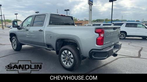 Sterling Gray Metallic 2026 Chevrolet Silverado 2500 Custom