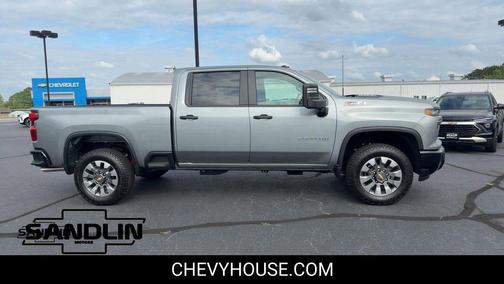 Sterling Gray Metallic 2026 Chevrolet Silverado 2500 Custom