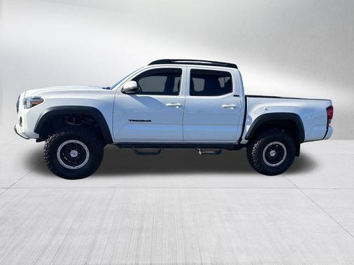 2016 Toyota Tacoma TRD Sport