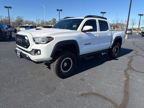 2016 Toyota Tacoma TRD Sport