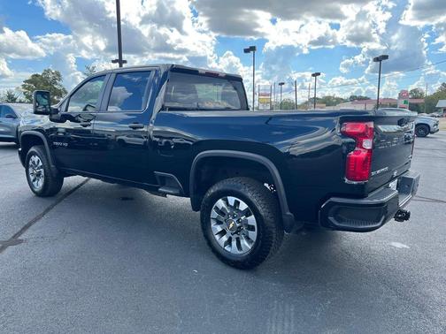2025 Chevrolet Silverado 2500 Custom