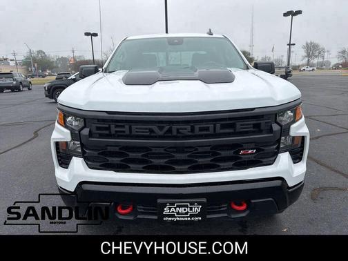 Summit White 2026 Chevrolet Silverado 1500 Custom Trail Boss