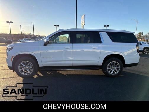 Polar White Tricoat 2026 Chevrolet Suburban Premier