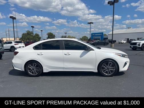 2022 Kia Forte GT-Line