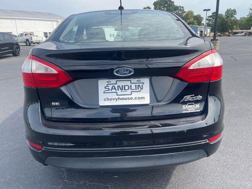 2016 Ford Fiesta SE