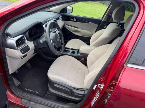 Passion Red 2020 Kia Sorento LX