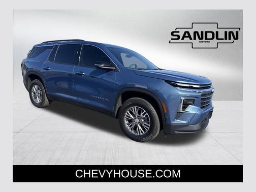 2025 Chevrolet Traverse LT