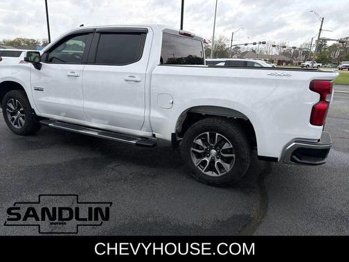 Summit White 2022 Chevrolet Silverado 1500 LT