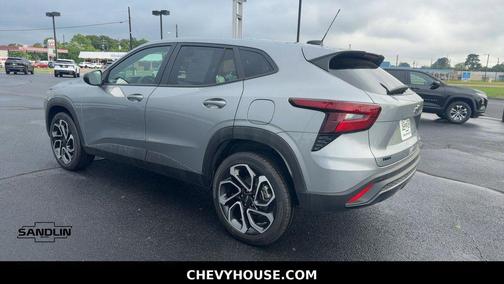 Sterling Gray Metallic 2024 Chevrolet Trax FWD 1RS