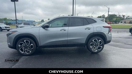 Sterling Gray Metallic 2024 Chevrolet Trax FWD 1RS