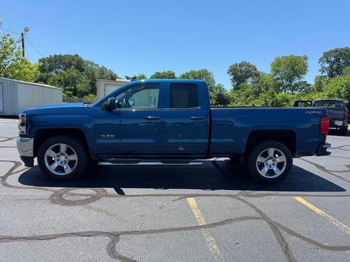 Deep Ocean Blue Metallic 2017 Chevrolet Silverado 1500 1LT