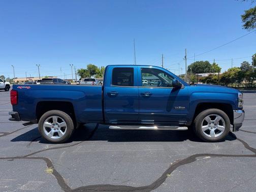 Deep Ocean Blue Metallic 2017 Chevrolet Silverado 1500 1LT