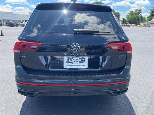 2022 Volkswagen Tiguan 2.0T SE R-Line Black
