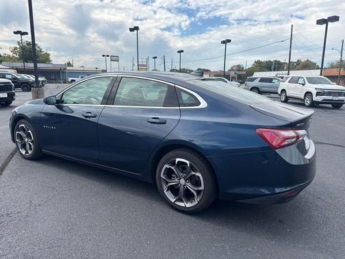 2022 Chevrolet Malibu FWD LT