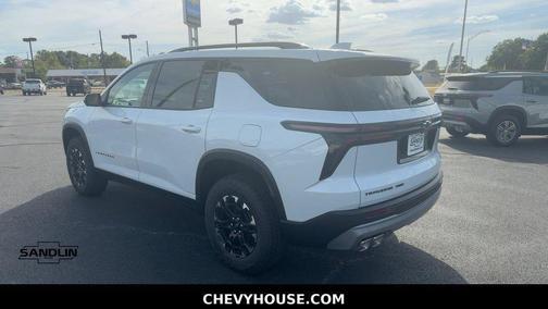 Polar White Tricoat 2027 Chevrolet Traverse AWD Z71
