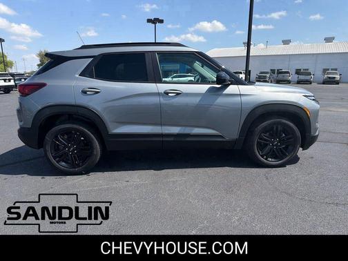 Sterling Gray Metallic 2026 Chevrolet Trailblazer LT