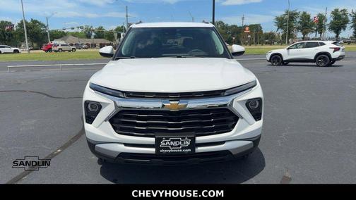 Summit White 2026 Chevrolet Trailblazer LT