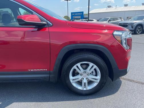 2024 GMC Terrain SLE