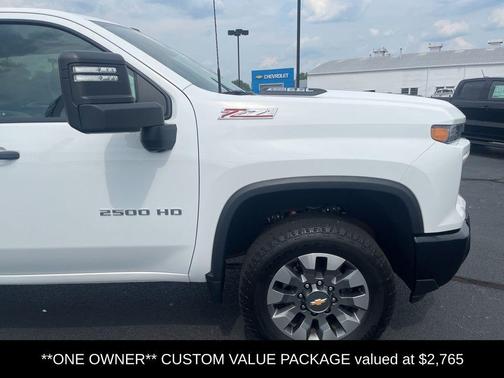 2024 Chevrolet Silverado 2500 Custom