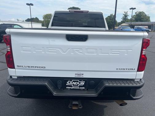 2024 Chevrolet Silverado 2500 Custom