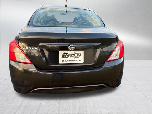 2016 Nissan Versa 1.6 S