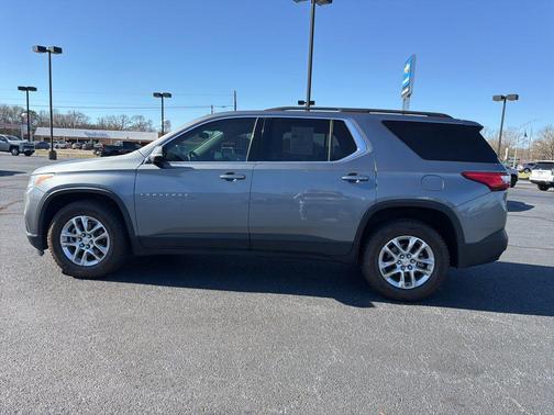 2020 Chevrolet Traverse LT Cloth