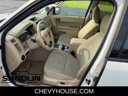 White 2011 Ford Escape XLT